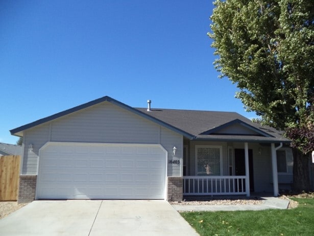 16403 Coral Dr