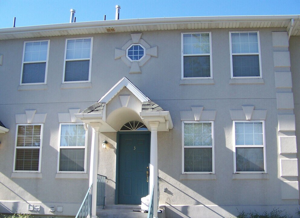 1947 S Columbia Ln in Orem, UT - Building Photo
