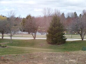 6610 Linden Trl in Wonder Lake, IL - Building Photo - Building Photo