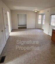 9833 Pemberton Creek Dr in Richmond, VA - Building Photo - Building Photo