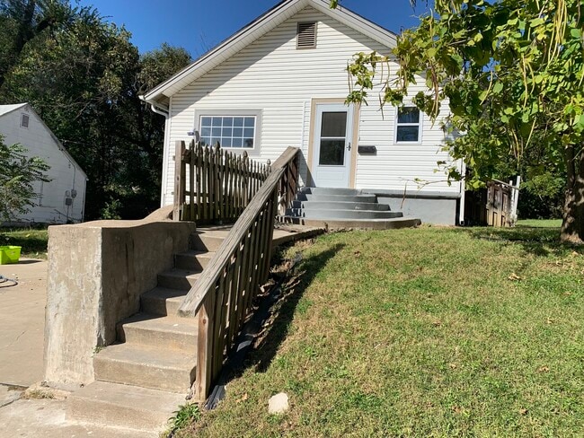 property at 3806 E 40th St