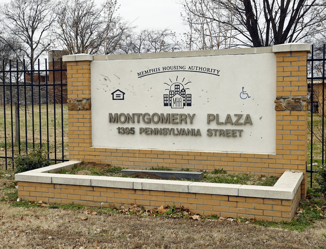 Montgomery Plaza in Memphis, TN - Foto de edificio - Building Photo