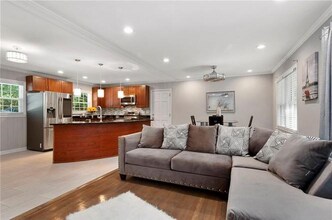 2804 Dodson Dr in East Point, GA - Building Photo - Building Photo