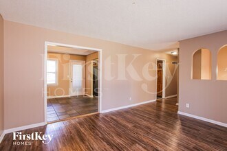 3720 NE Antioch Rd in Kansas City, MO - Building Photo - Building Photo