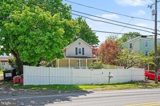 504 W Pothouse Rd in Phoenixville, PA - Building Photo - Building Photo