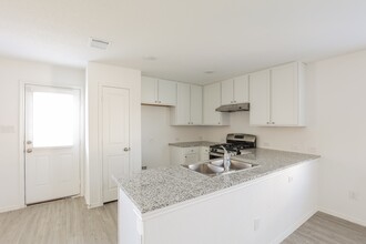 418 De Herrera in San Antonio, TX - Building Photo - Building Photo