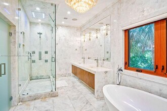 6960 Mira Flores Ave in Coral Gables, FL - Building Photo - Building Photo