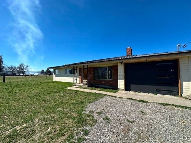 property at 10680 OR-39