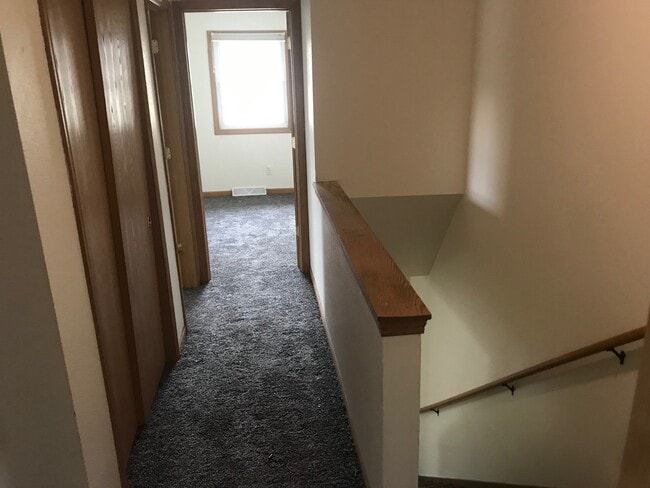 10441 W Donna Dr in Milwaukee, WI - Building Photo - Building Photo