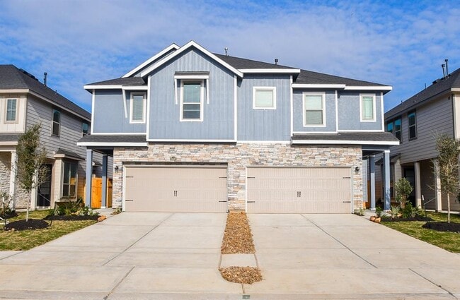 property at 5459 Holly Hvn Ct
