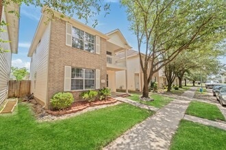 6310 Mountain Pines Ln in Katy, TX - Building Photo - Building Photo