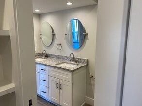 515 Basswood Ave, Unit K-103 in Nashville, TN - Foto de edificio - Building Photo