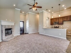 4113 Bridle Path Ln in Sanger, TX - Building Photo - Building Photo