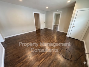 1034 N Royal Ave in Florence, AL - Building Photo - Building Photo