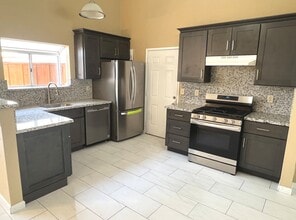 5354 Meadow Wood Ln in Oakley, CA - Building Photo - Building Photo