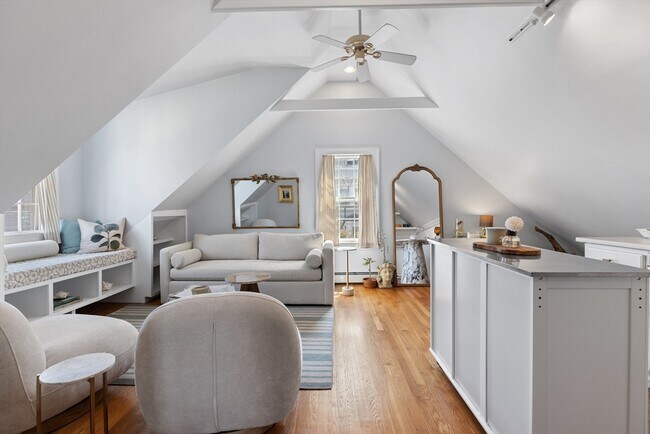 property at 3 Circle St