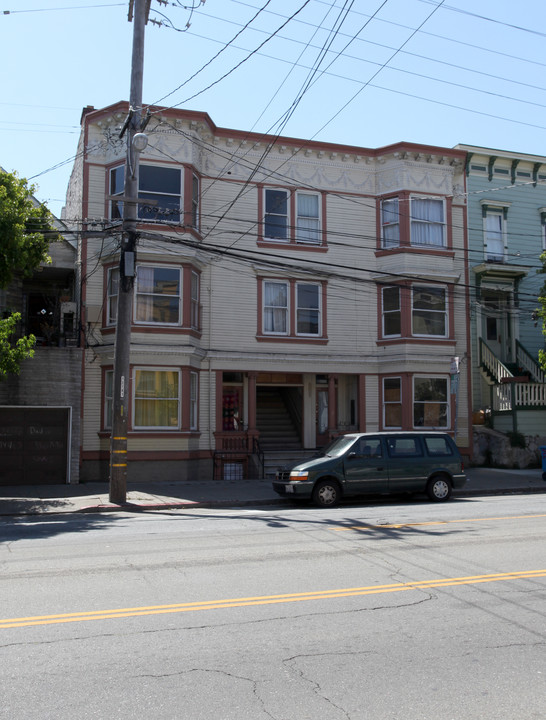 2774 Bryant St in San Francisco, CA - Building Photo