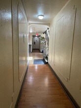 &quot;Loma Lake Apartments&quot;- Loma Lak... in Los Angeles, CA - Building Photo - Building Photo