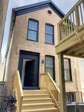 868 N Marshfield Ave in Chicago, IL - Building Photo - Building Photo