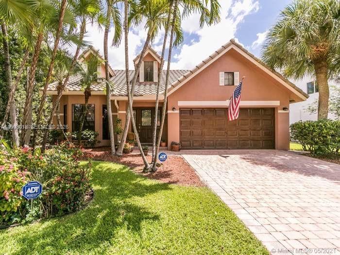 6310 NW 58th Way in Parkland, FL - Building Photo