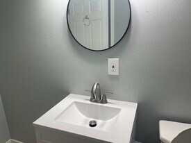 2904 E 63rd St, Unit BACK in Long Beach, CA - Building Photo