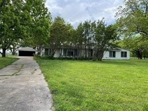 property at 2047 Fm 2933