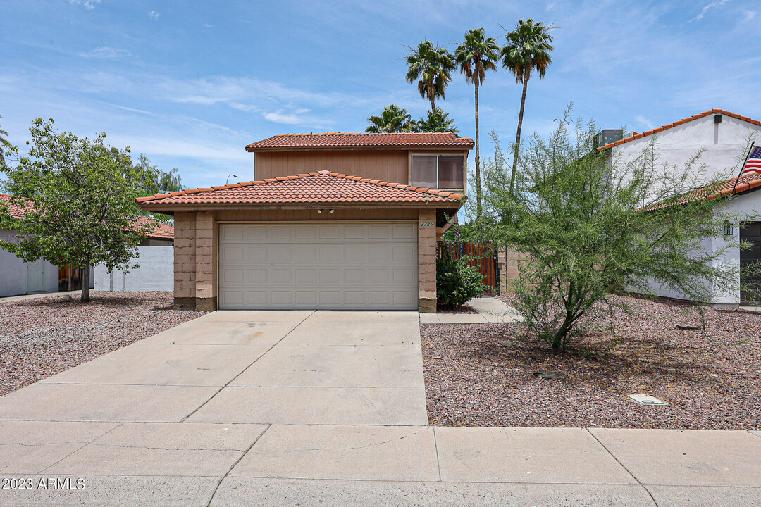 2726 W Brooks St in Chandler, AZ - Building Photo