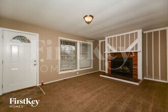 1955 Apple Blossom Ct in Florissant, MO - Building Photo - Building Photo