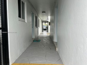 35 SW 21st Ave in Miami, FL - Building Photo - Building Photo