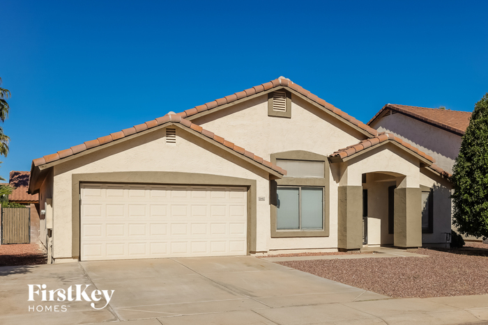 10402 W Orange Blossom Ln in Avondale, AZ - Building Photo