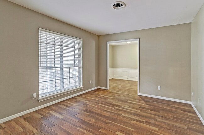 property at 1070 Curtin St