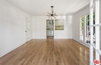 809 N Stanley Ave in Los Angeles, CA - Building Photo - Building Photo