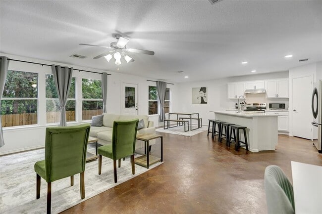 property at 7107 Thannas Way