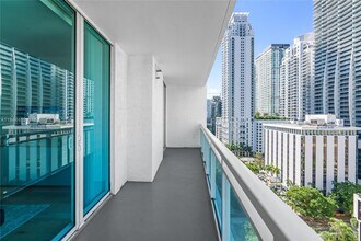951 Brickell Ave in Miami, FL - Building Photo - Building Photo