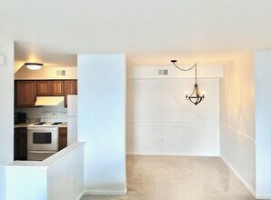 253 Pinewood Cir in Plymouth, MI - Building Photo - Building Photo