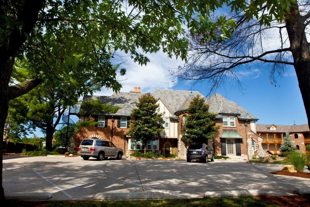 1121 Ashland Rd in Columbia, MO - Foto de edificio