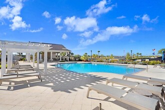 366 Mangrove Shade Cir in Apollo Beach, FL - Foto de edificio - Building Photo