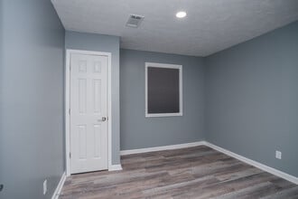 Russell Ridge Estates in Meridian, MS - Foto de edificio - Interior Photo