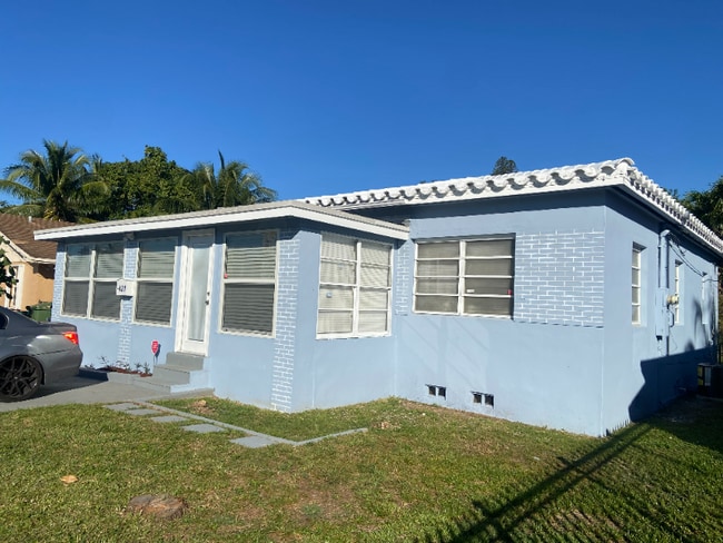 431 NW 82nd St in Miami, FL - Building Photo - Building Photo