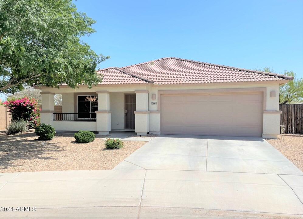 17403 W Caribbean Ln in Surprise, AZ - Building Photo