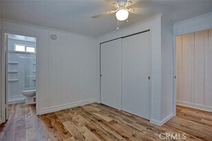 415 Edgewater Pl in Newport Beach, CA - Building Photo