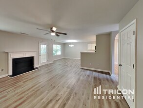 2214 Benidorm Ct in Atlanta, GA - Building Photo - Building Photo