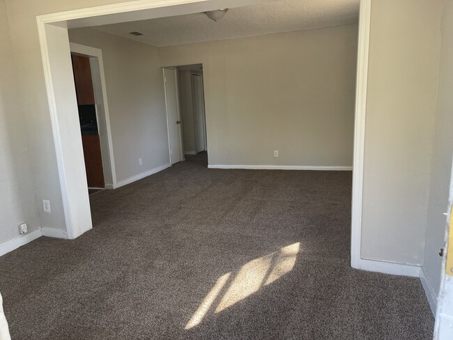 4915 Ave B in Jacksonville, FL - Building Photo - Building Photo