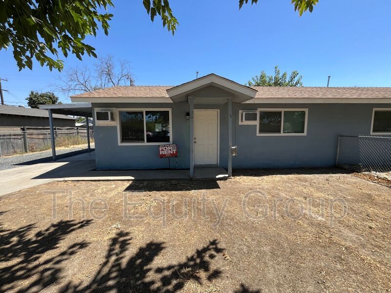 202 S Kessing St in Porterville, CA - Building Photo