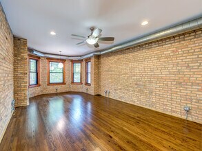 7020 N Paulina St in Chicago, IL - Building Photo - Building Photo