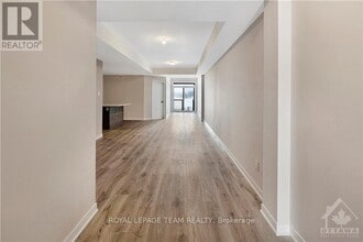 345 Olivenite Private in Ottawa, ON - Building Photo - Building Photo