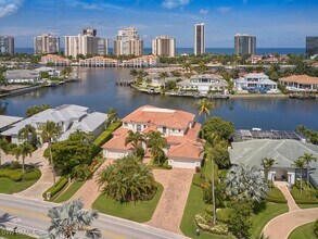 4419 Crayton Rd in Naples, FL - Building Photo - Building Photo