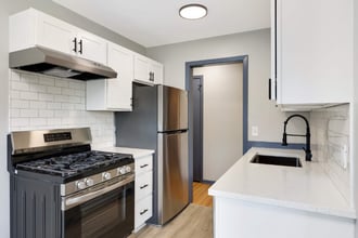 6141 Nicollet Ave in Minneapolis, MN - Building Photo - Building Photo