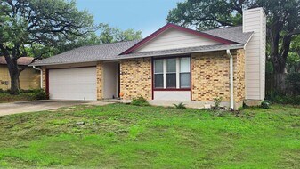 11904 Hardwood Trail in Austin, TX - Building Photo