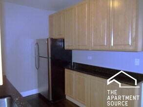 3600 W Sunnyside Ave, Unit 1 in Chicago, IL - Building Photo - Building Photo
